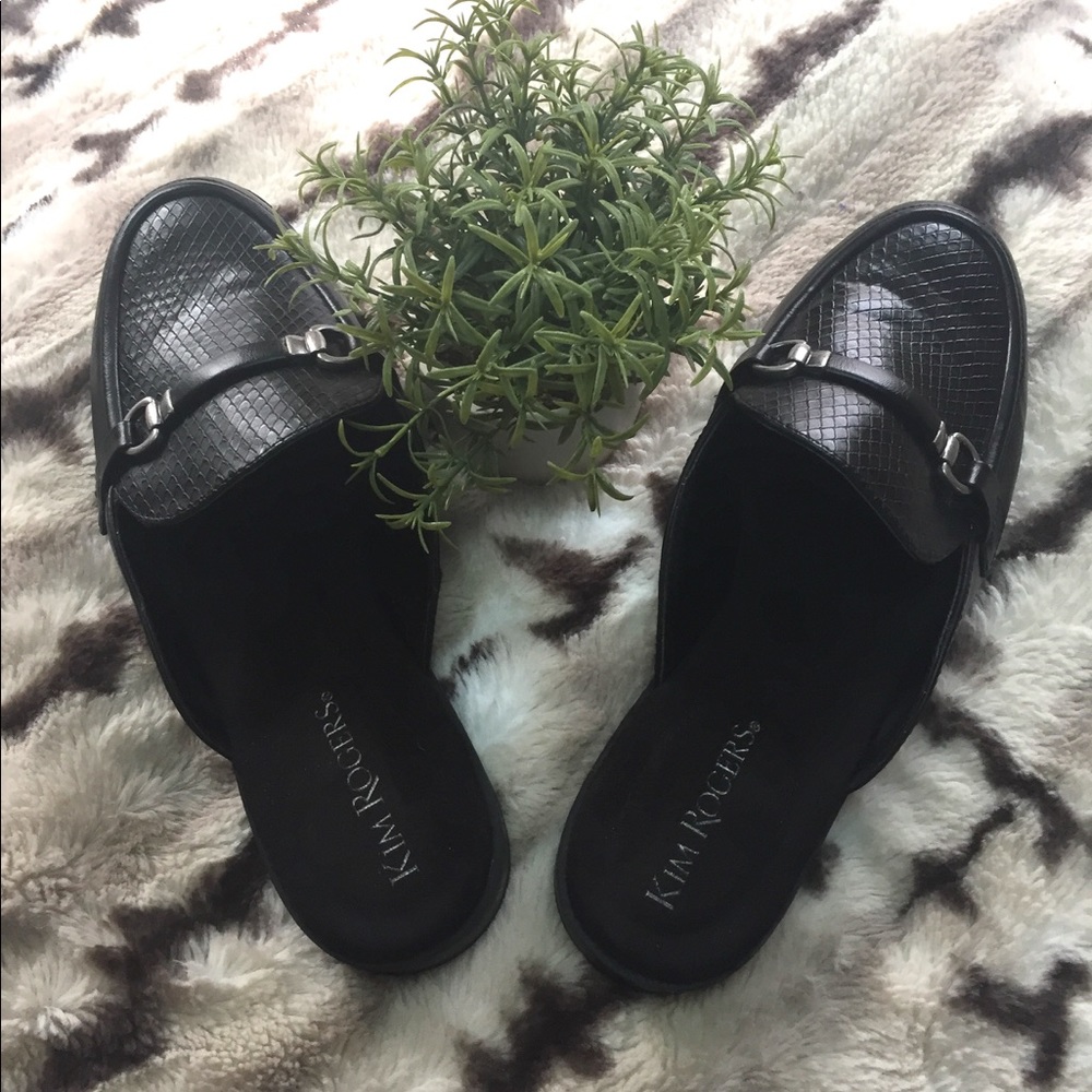 Kim Rogers Black Mules/w Metal Accents (8.5) EUC